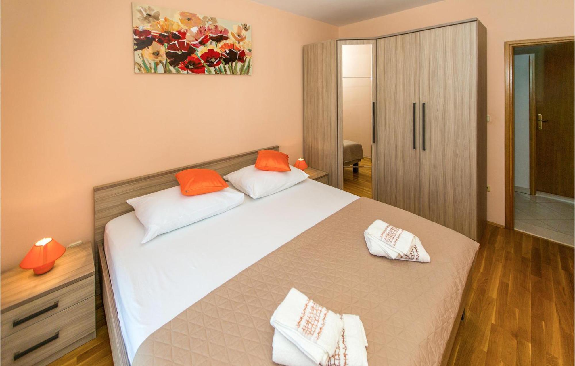 3 Bedroom Lovely Home In Plat Mlini Kültér fotó