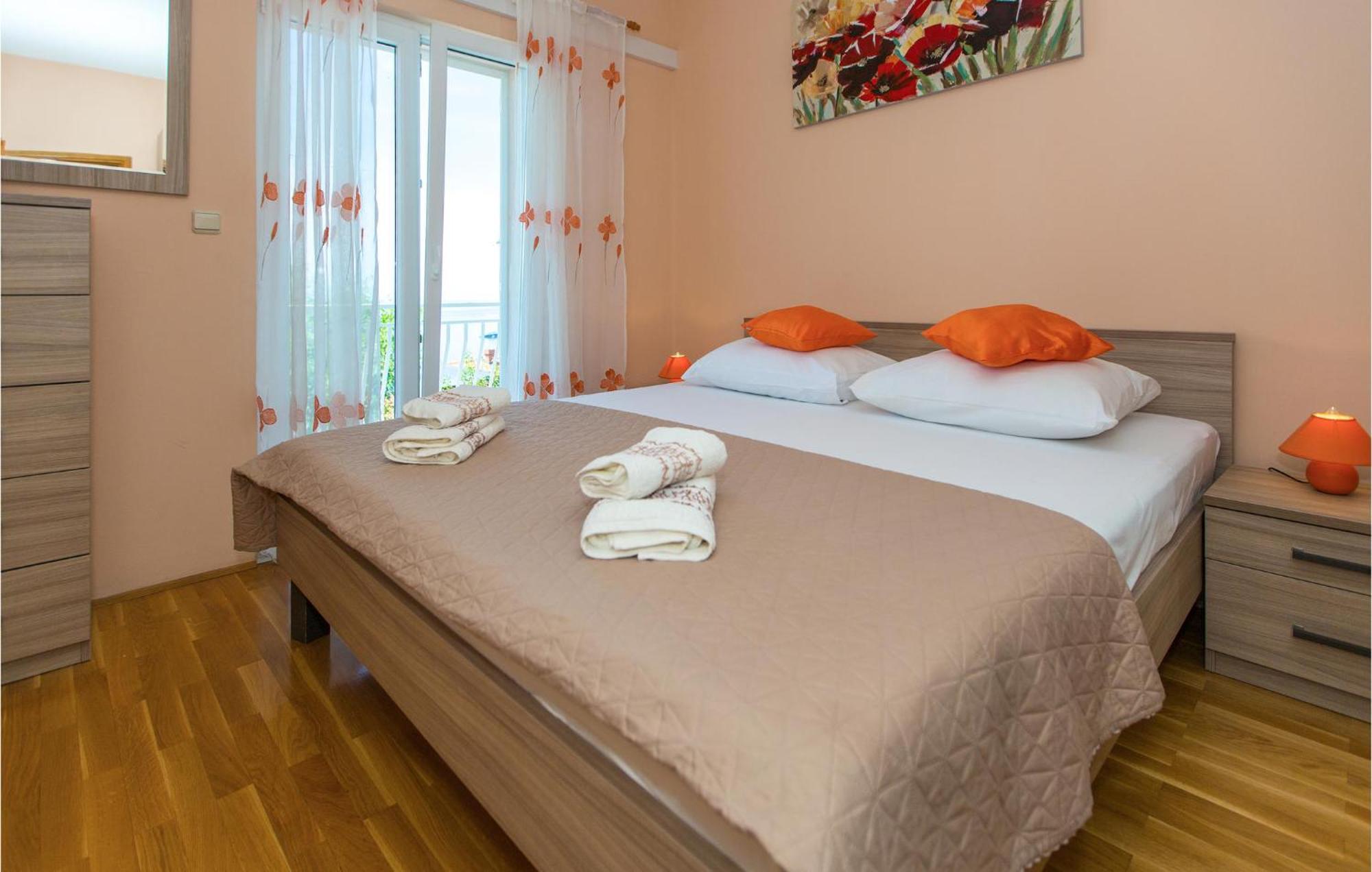 3 Bedroom Lovely Home In Plat Mlini Kültér fotó