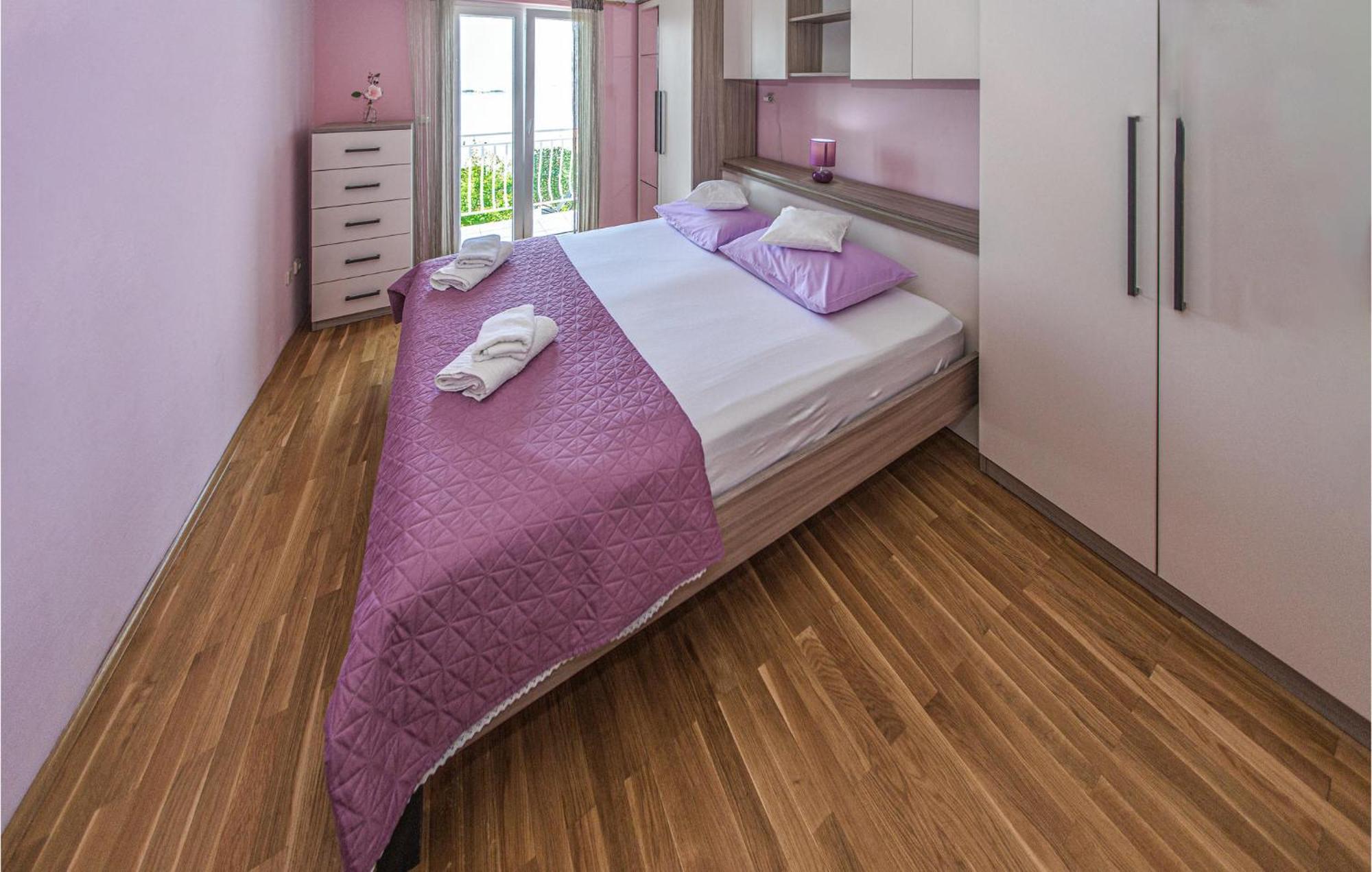 3 Bedroom Lovely Home In Plat Mlini Kültér fotó