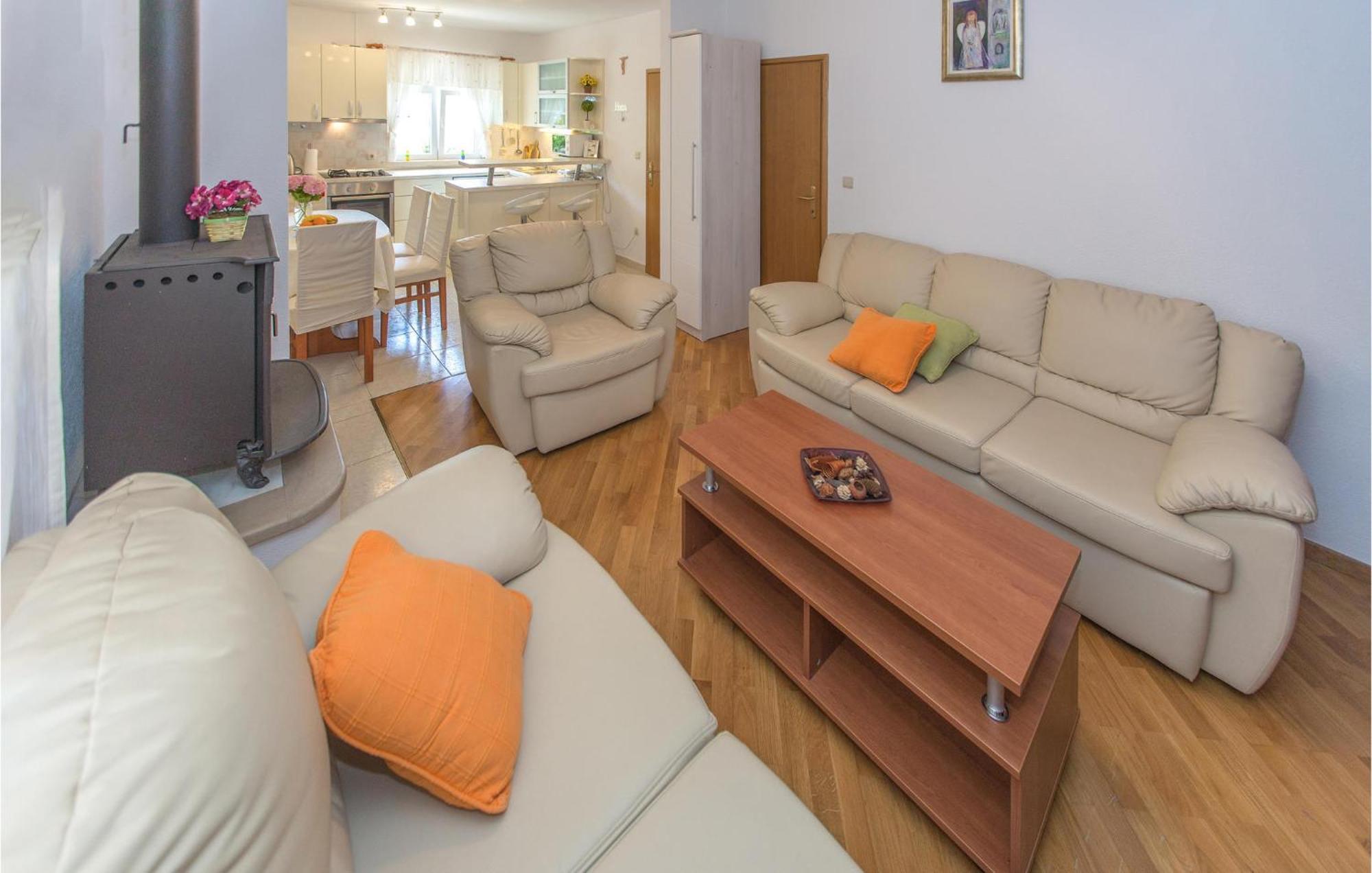 3 Bedroom Lovely Home In Plat Mlini Kültér fotó
